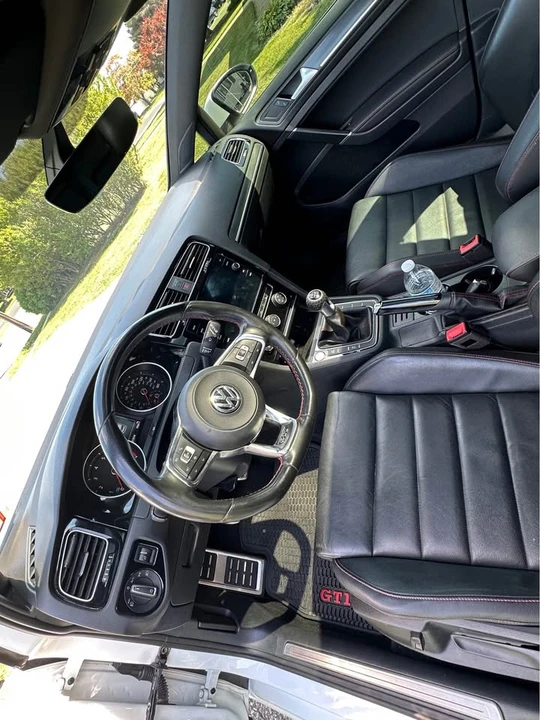 2020 Volkswagen GTI Mk7 - Image 2 of 7