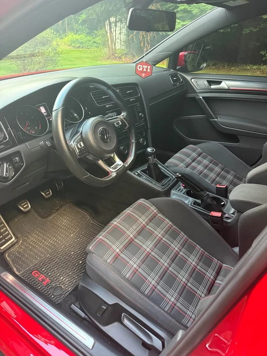 2020 Volkswagen GTI Mk7 - Image 6 of 10