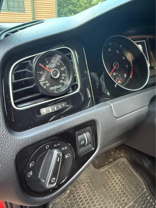 2020 Volkswagen GTI Mk7 - Image 9 of 10