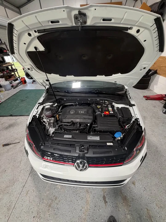 2020 Volkswagen GTI Mk7 - Image 9 of 12