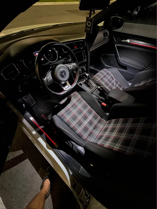 2020 Volkswagen GTI Mk7 - Image 5 of 12