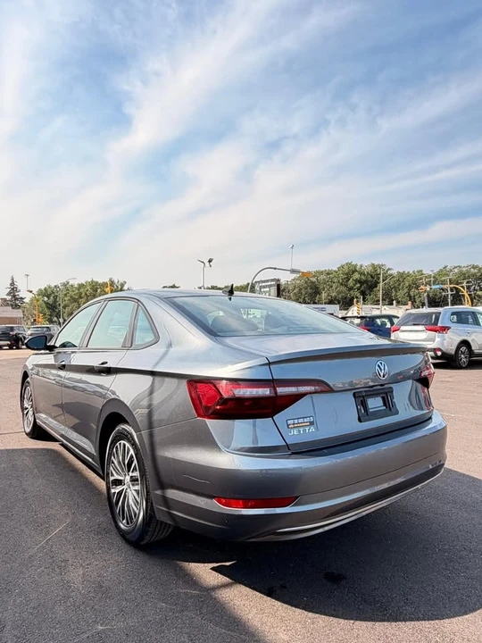 2020 Volkswagen A7 Jetta - Image 8 of 17