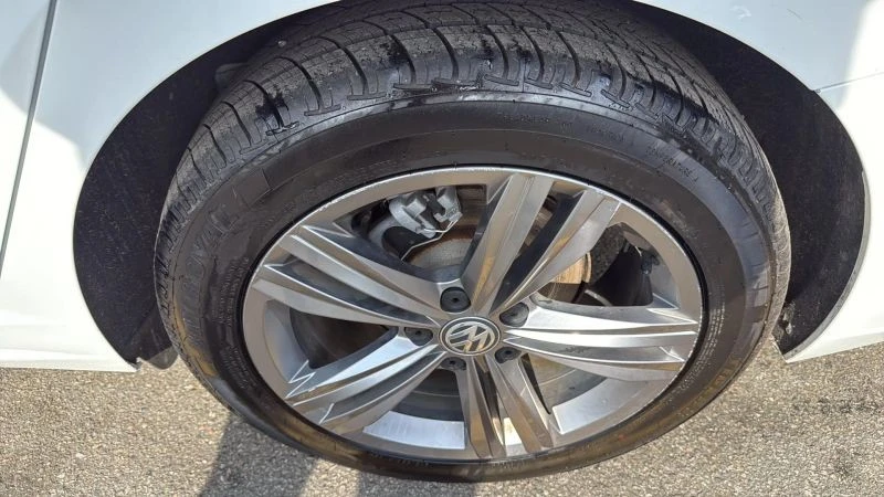 2020 Volkswagen A7 Jetta - Image 9 of 12