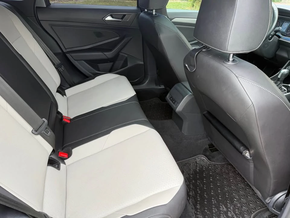 2020 Volkswagen A7 Jetta - Image 7 of 10