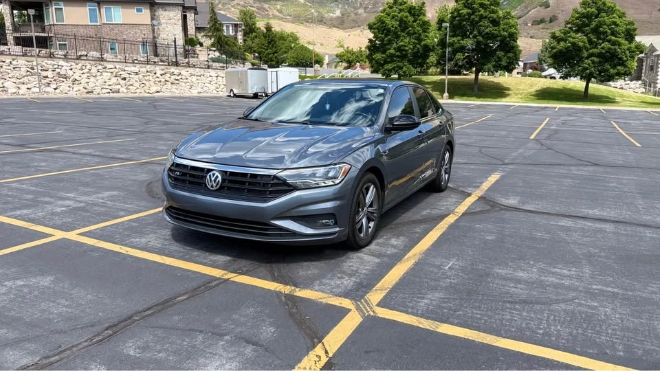 2020 Volkswagen A7 Jetta - Image 2 of 10