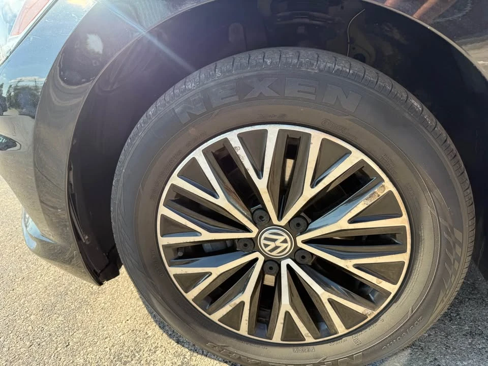 2020 Volkswagen A7 Jetta - Image 6 of 17