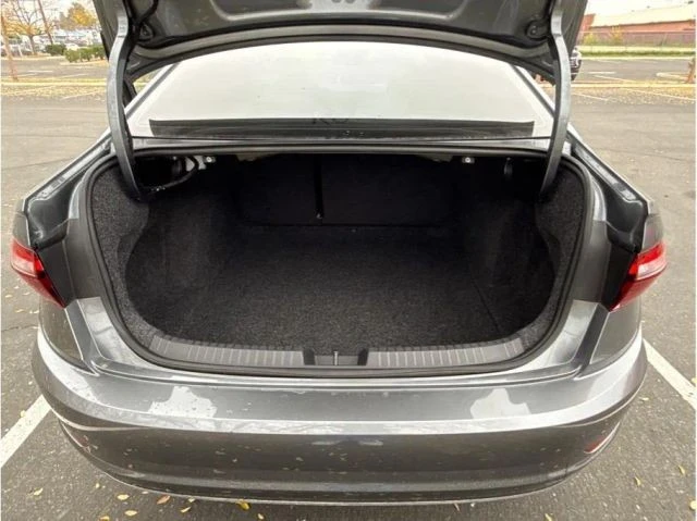 2020 Volkswagen A7 Jetta - Image 9 of 9