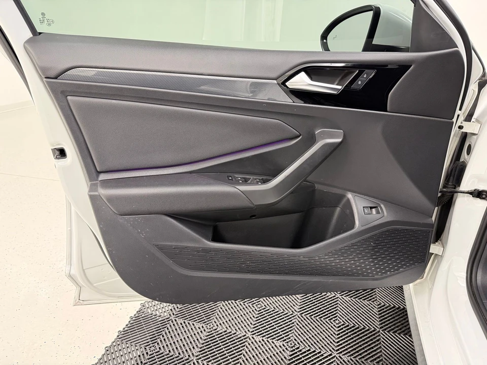2020 Volkswagen A7 Jetta - Image 9 of 21
