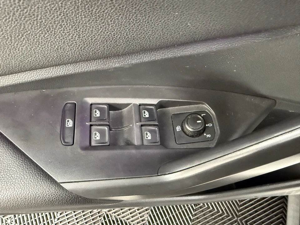2020 Volkswagen A7 Jetta - Image 9 of 12