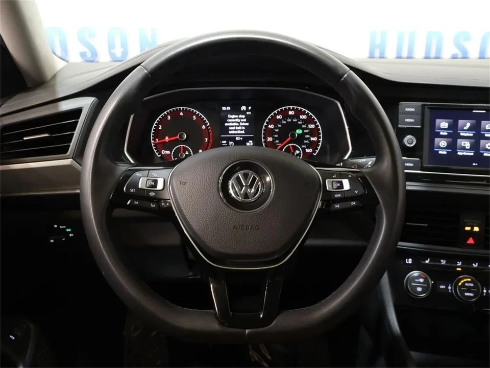 2020 Volkswagen A7 Jetta - Image 17 of 31