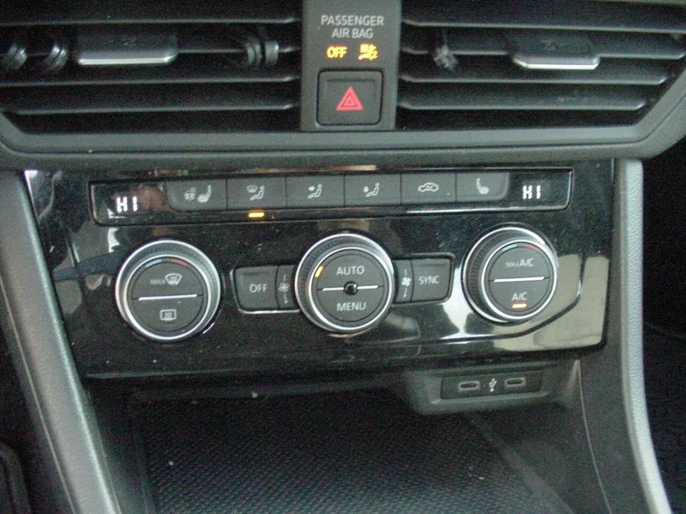 2020 Volkswagen A7 Jetta - Image 19 of 21