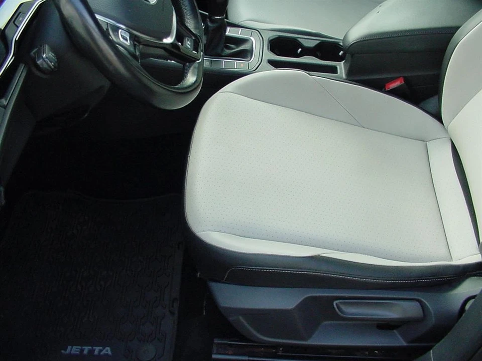 2020 Volkswagen A7 Jetta - Image 13 of 21