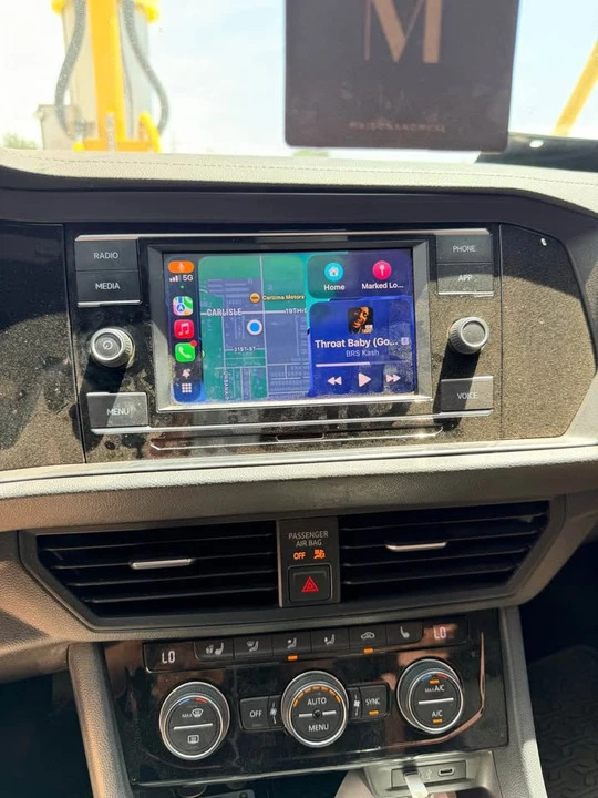 2020 Volkswagen A7 Jetta - Image 2 of 8