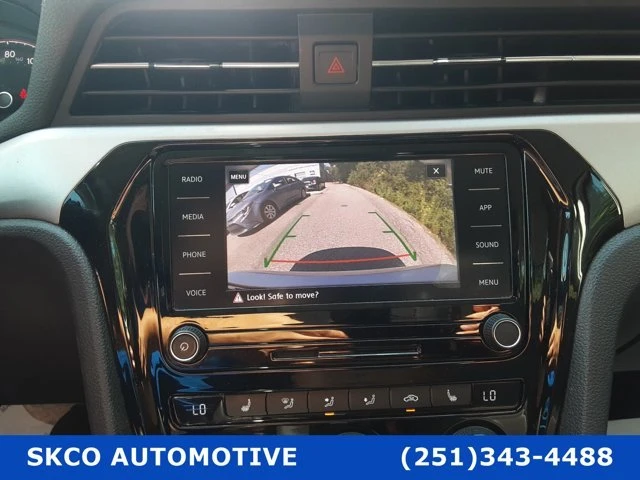 2020 Volkswagen Passat - Image 17 of 20