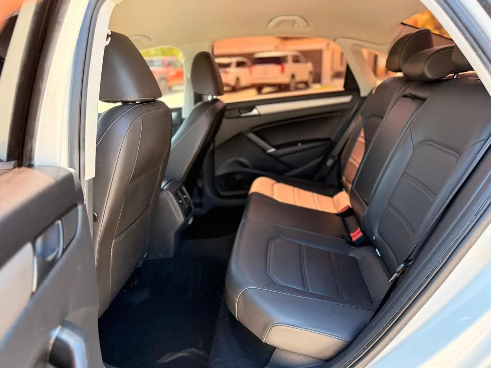 2020 Volkswagen Passat - Image 12 of 20