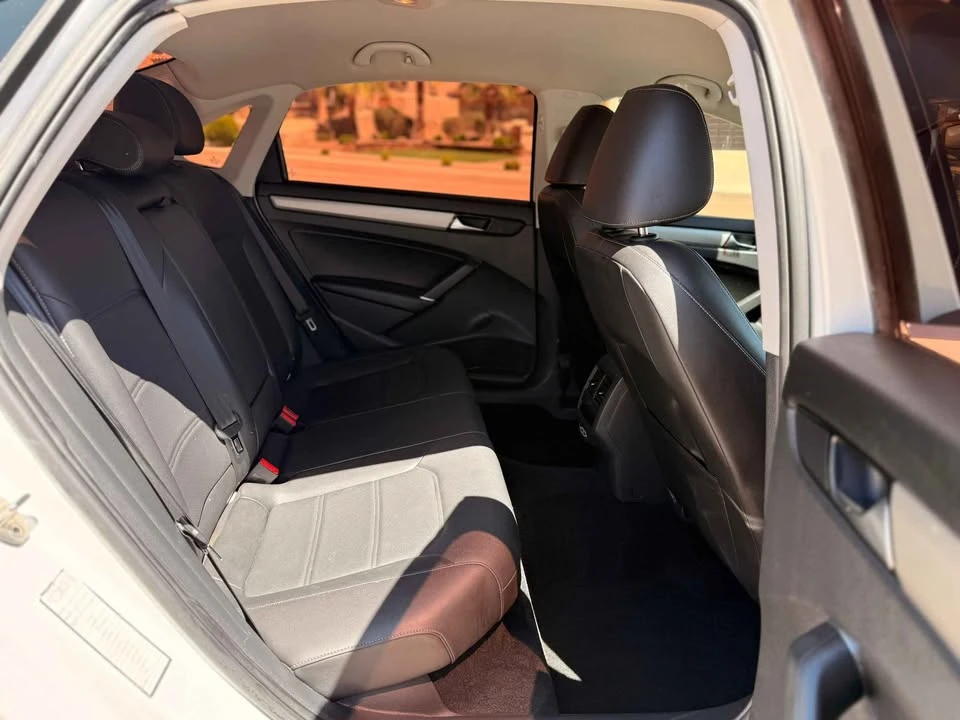 2020 Volkswagen Passat - Image 14 of 20