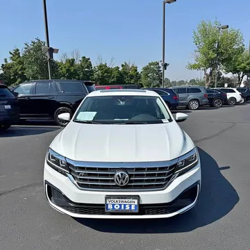 2020 Volkswagen Passat 2.0T R-Line