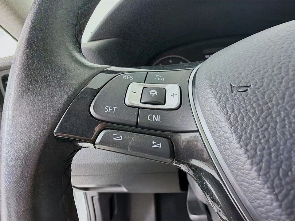 2020 Volkswagen Passat - Image 11 of 12