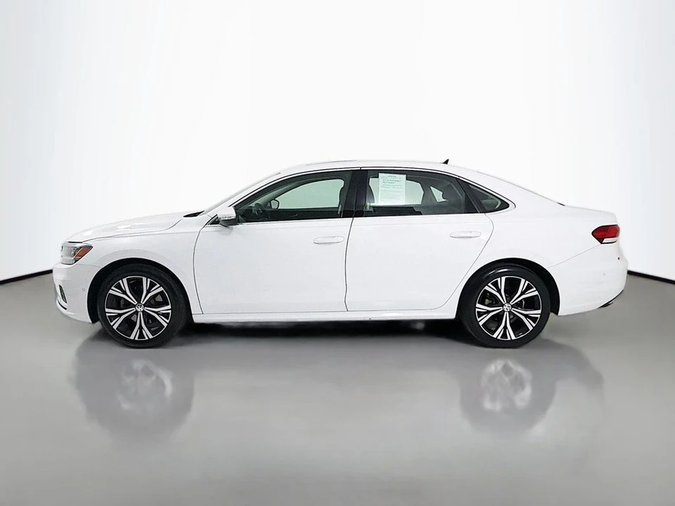 2020 Volkswagen Passat - Image 4 of 12