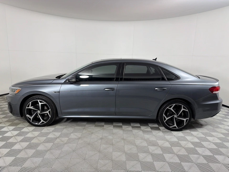 2020 Volkswagen Passat - Image 8 of 12