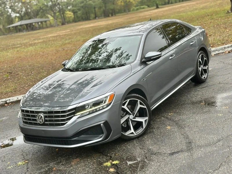 2020 Volkswagen Passat - Image 2 of 12