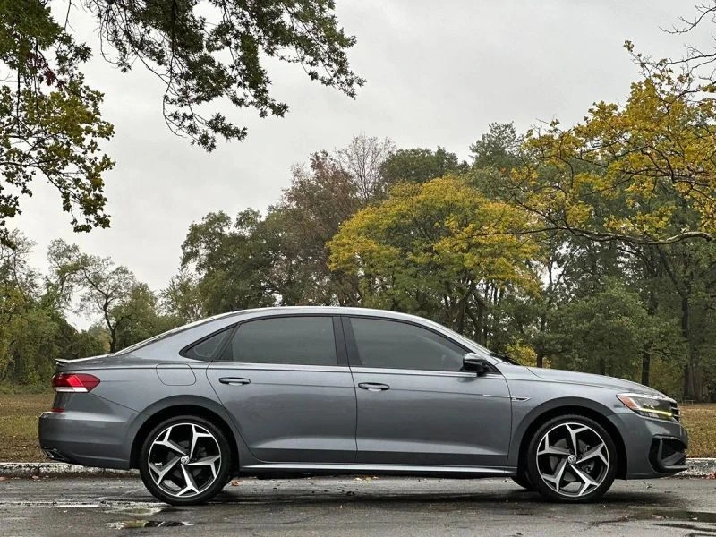 2020 Volkswagen Passat - Image 8 of 12