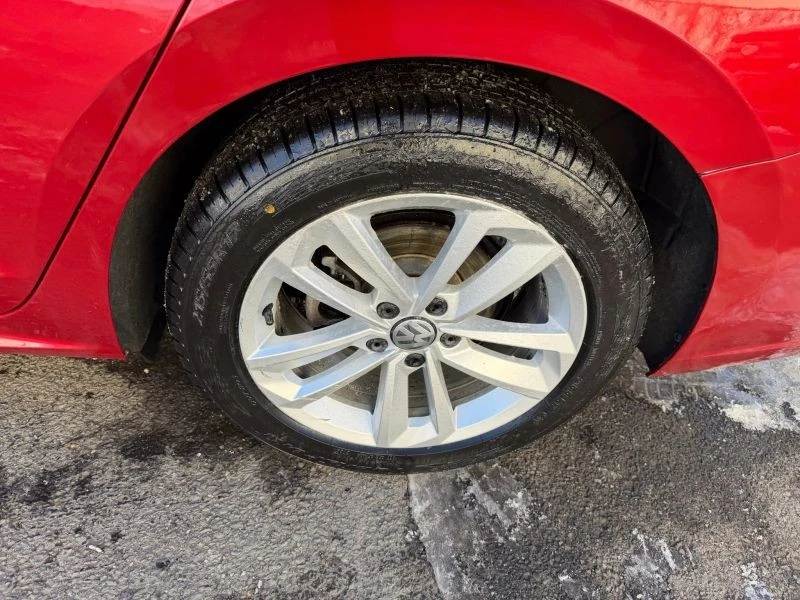 2020 Volkswagen Passat - Image 9 of 12