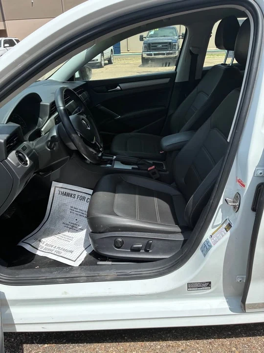 2020 Volkswagen Passat - Image 9 of 15