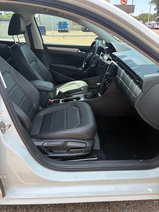 2020 Volkswagen Passat - Image 10 of 15