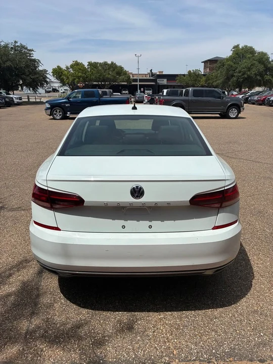 2020 Volkswagen Passat - Image 8 of 15