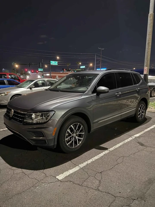 2020 Volkswagen Tiguan - Image 2 of 10