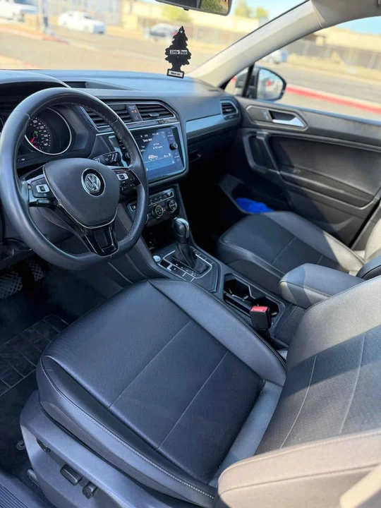 2020 Volkswagen Tiguan - Image 8 of 10
