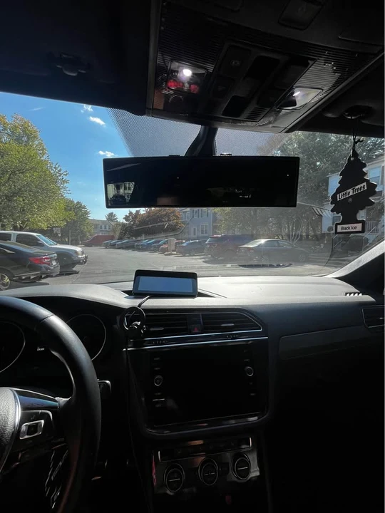 2020 Volkswagen Tiguan - Image 8 of 17