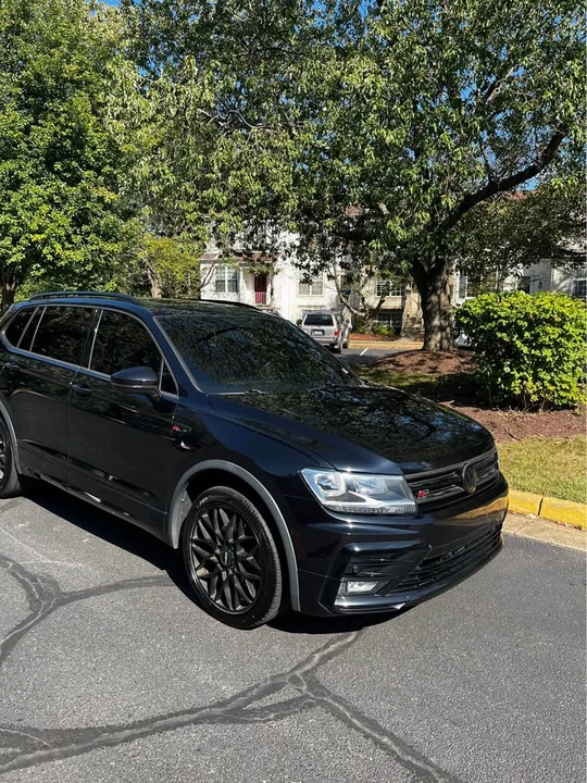 2020 Volkswagen Tiguan - Image 2 of 17
