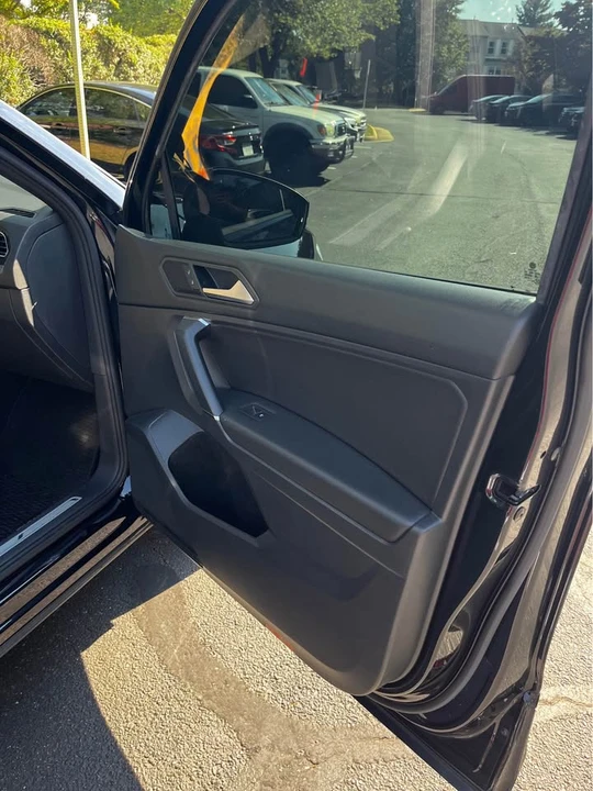 2020 Volkswagen Tiguan - Image 9 of 17