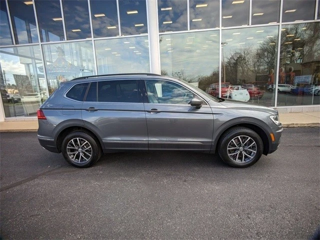 2020 Volkswagen Tiguan - Image 9 of 12