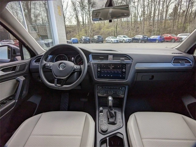 2020 Volkswagen Tiguan - Image 15 of 21