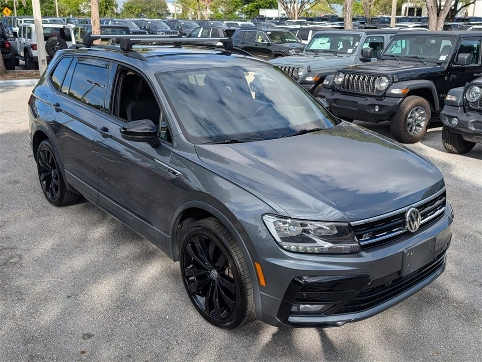 2020 Volkswagen Tiguan - Image 2 of 12