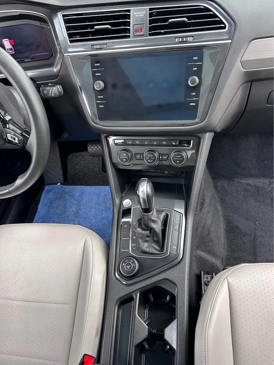 2020 Volkswagen Tiguan - Image 4 of 10