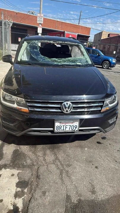 2020 Volkswagen Tiguan - Image 4 of 4