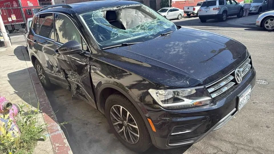 2020 Volkswagen Tiguan - Image 3 of 4