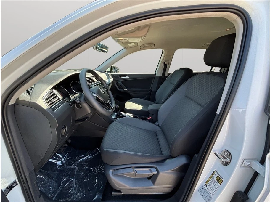 2020 Volkswagen Tiguan - Image 2 of 21