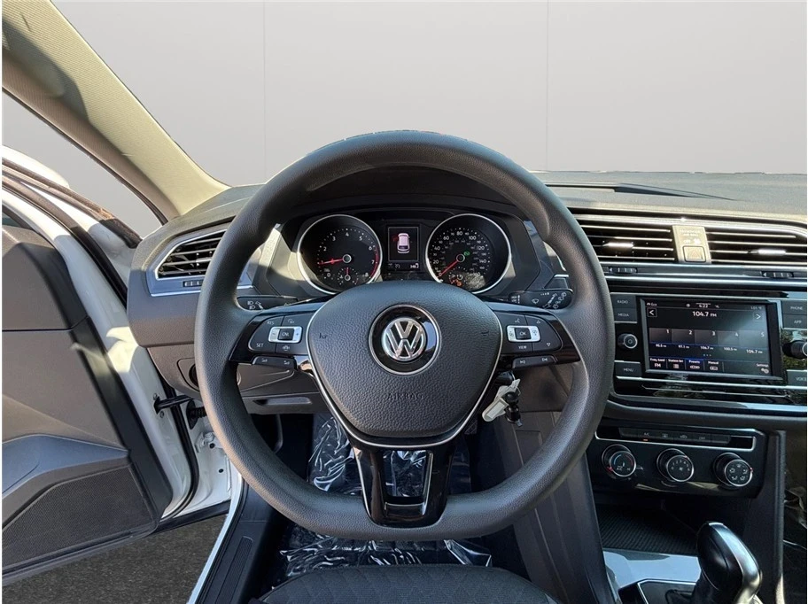 2020 Volkswagen Tiguan - Image 18 of 21