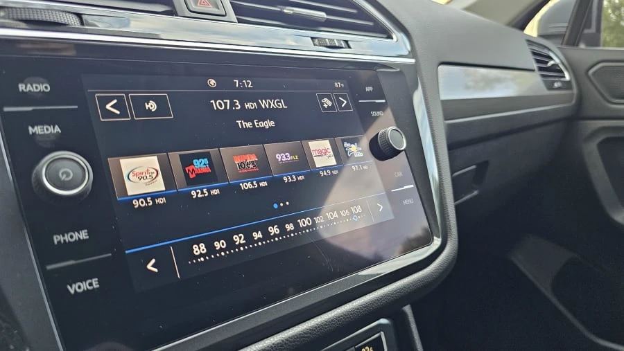 2020 Volkswagen Tiguan - Image 16 of 22