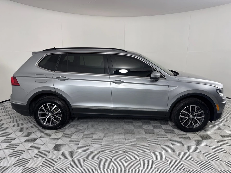 2020 Volkswagen Tiguan - Image 4 of 12
