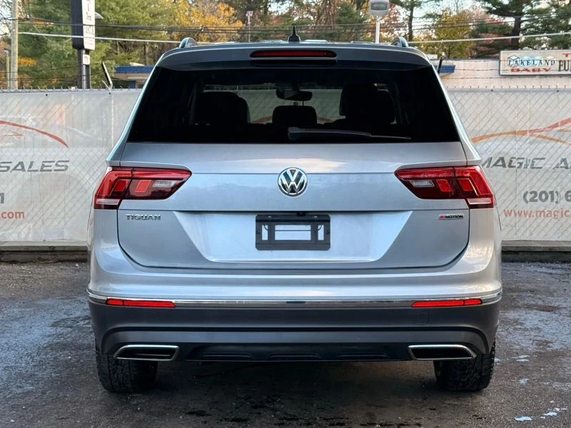 2020 Volkswagen Tiguan - Image 10 of 12
