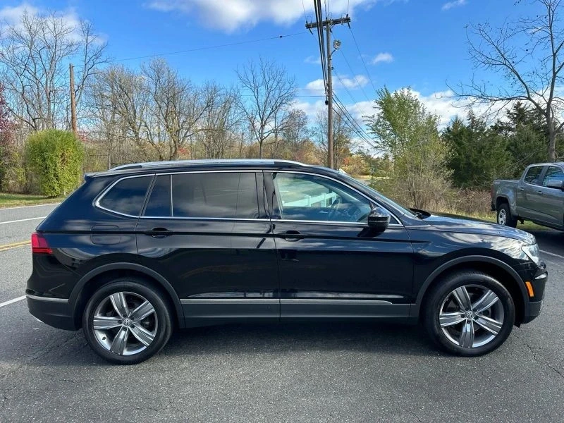 2020 Volkswagen Tiguan - Image 8 of 12