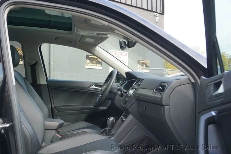 2020 Volkswagen Tiguan - Image 11 of 12