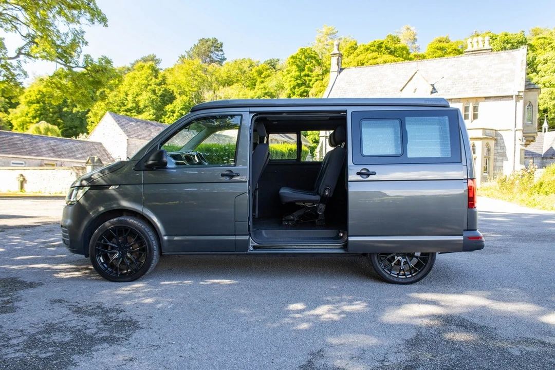 2020 Volkswagen EuroVan - Image 11 of 30