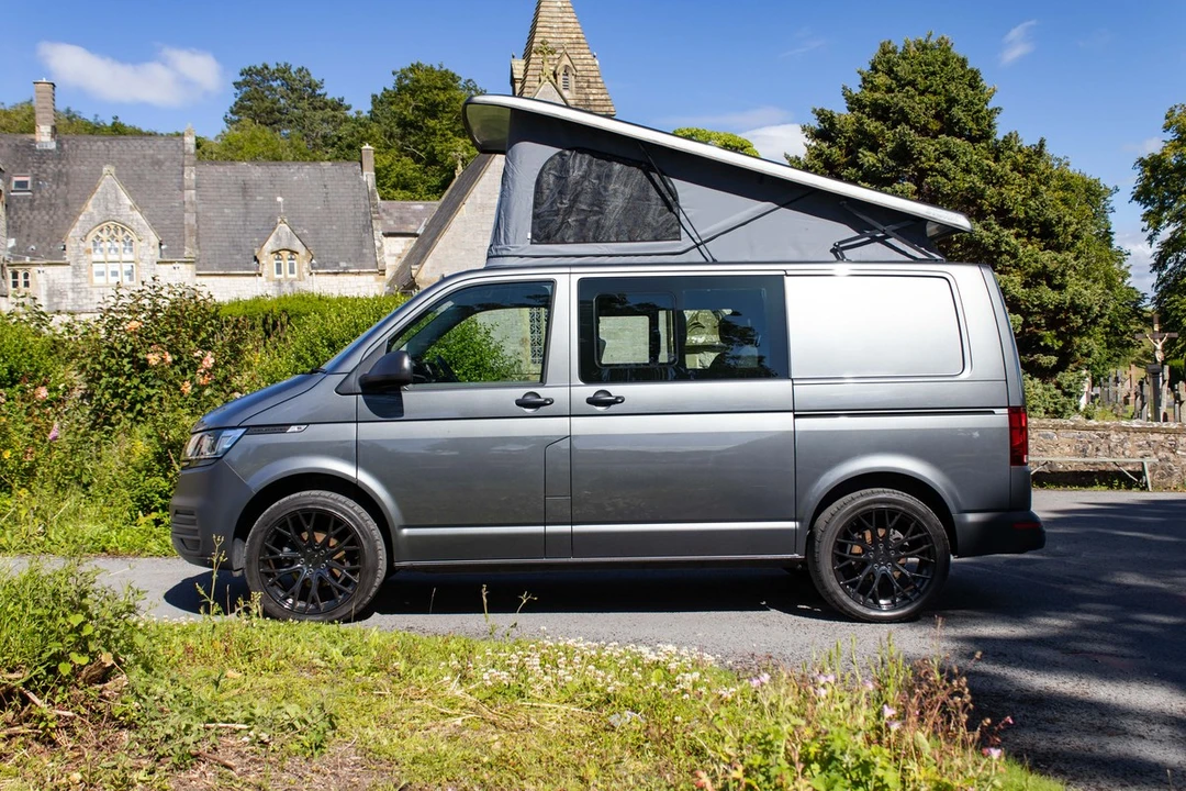 2020 Volkswagen EuroVan - Image 10 of 30